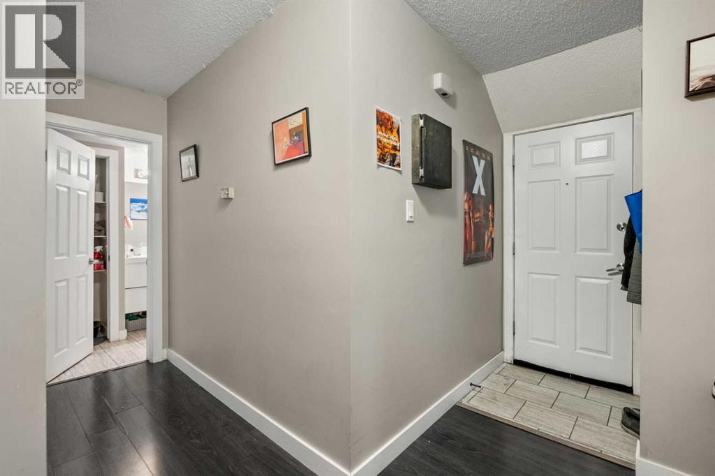 Multi-family House for Sale in    Avenue NE Tuxedo Park Calgary 