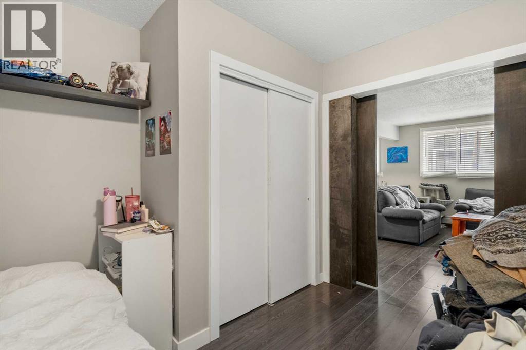 Multi-family House for Sale in    Avenue NE Tuxedo Park Calgary 