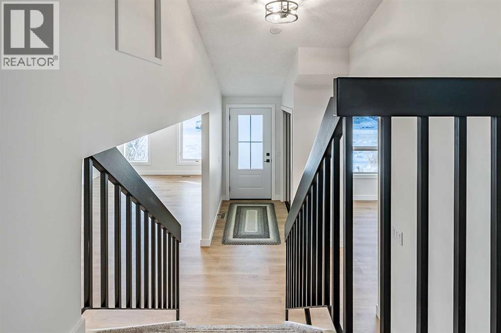 Single Family House 4 Level for Sale in  Woodford Crescent SW Woodbine Calgary 