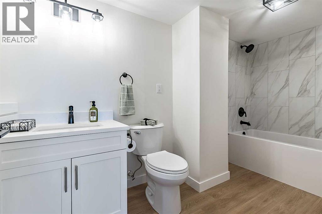 Single Family House 4 Level for Sale in  Woodford Crescent SW Woodbine Calgary 