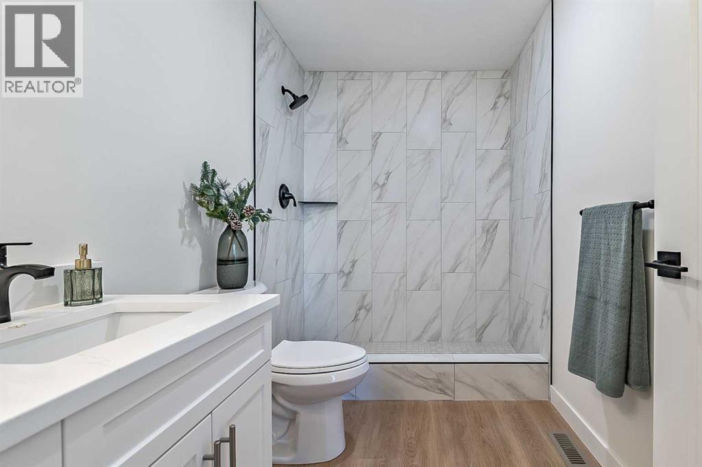 Single Family House 4 Level for Sale in  Woodford Crescent SW Woodbine Calgary 