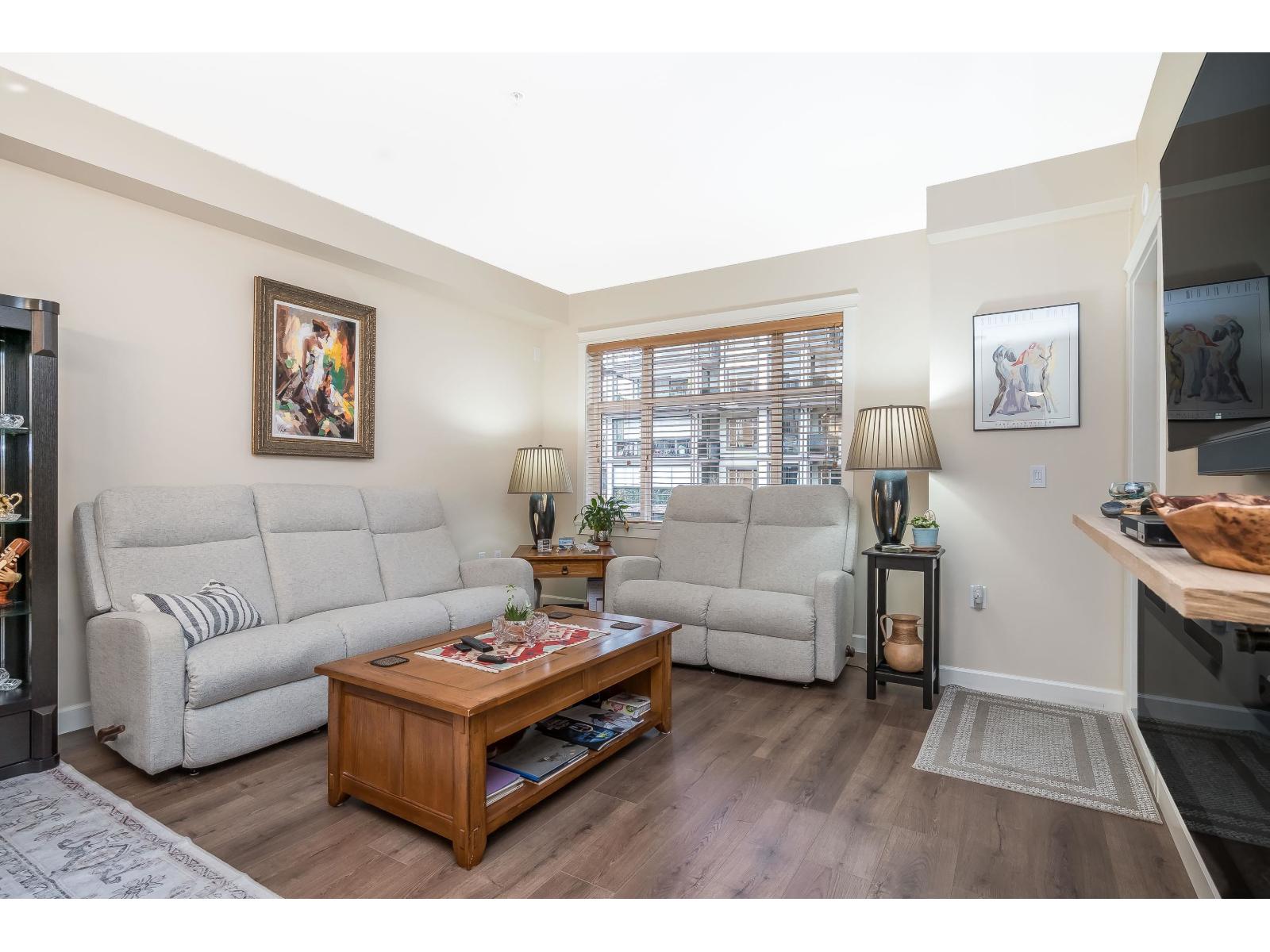 404 8561 203A ST STREET, Langley