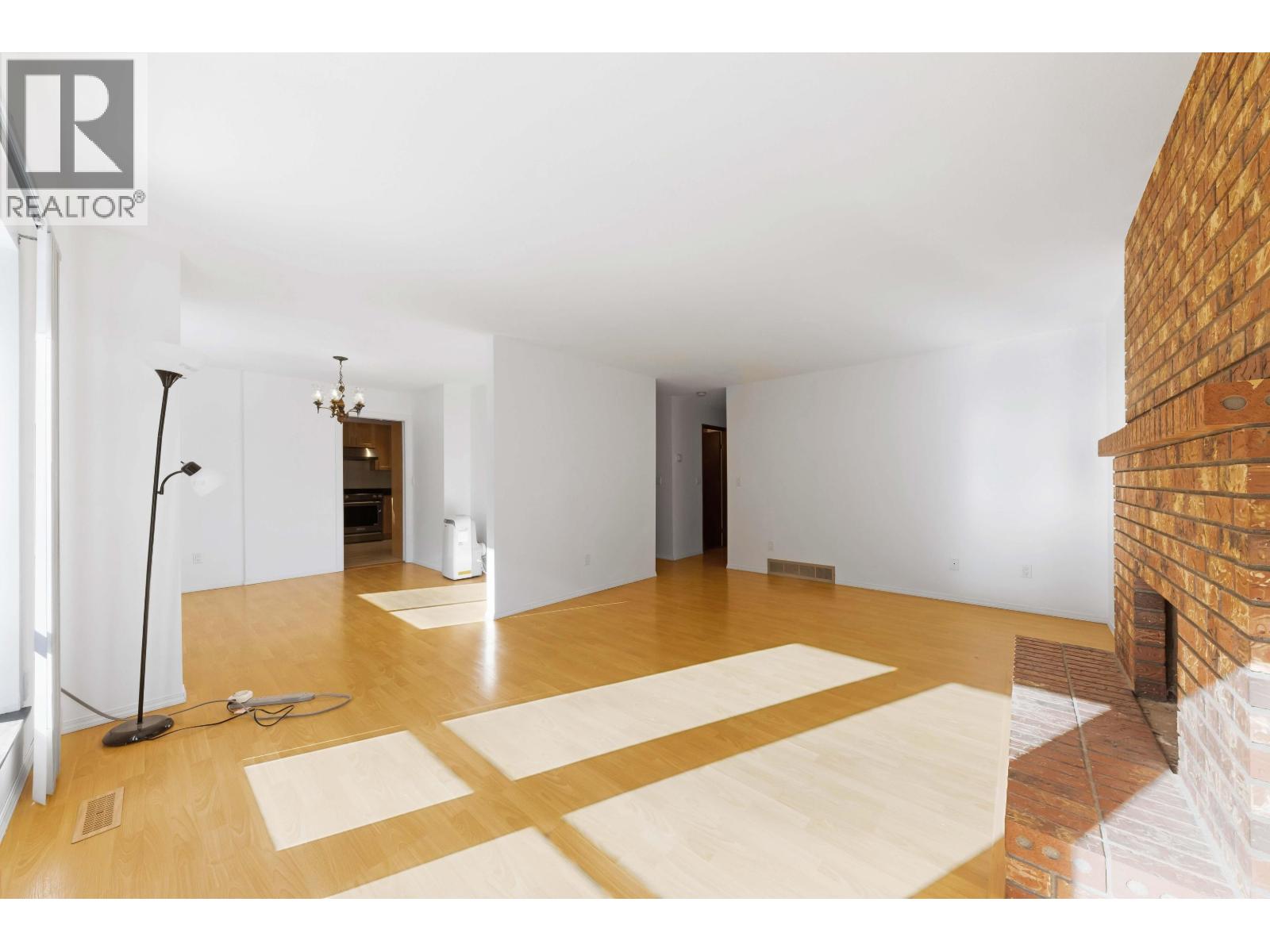 1273 LYNWOOD AVENUE, Port Coquitlam