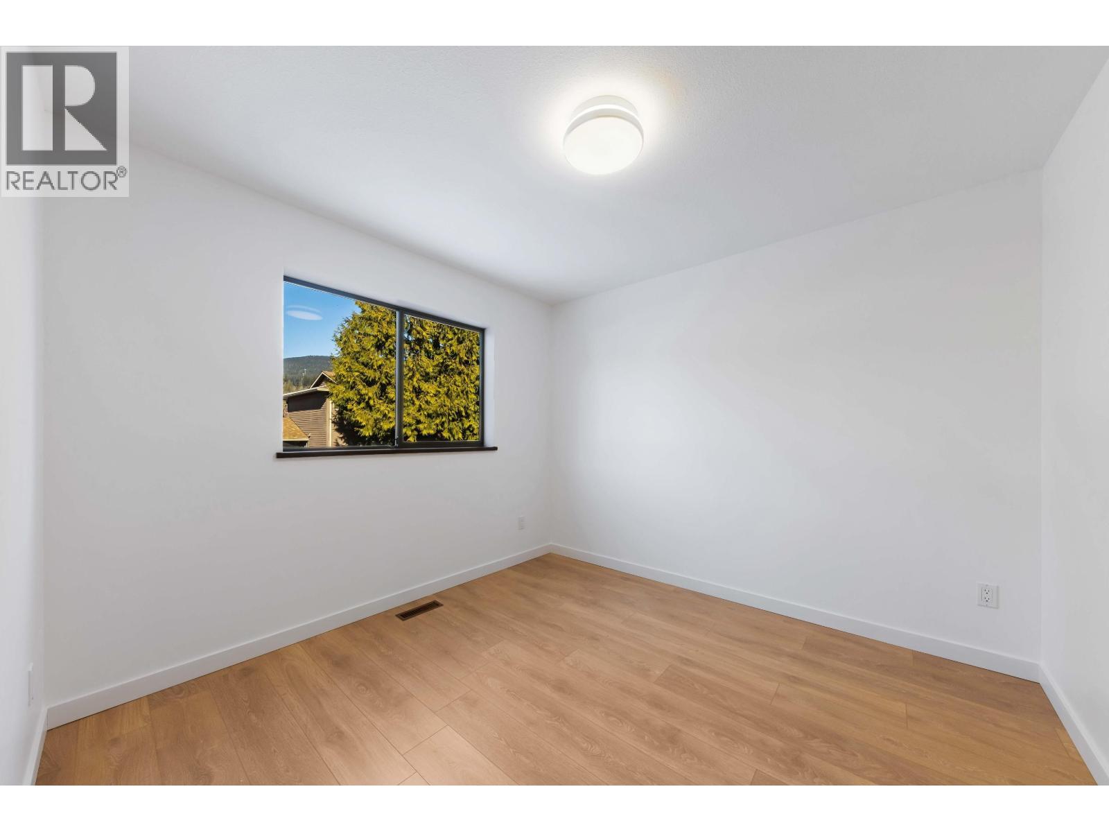 1273 LYNWOOD AVENUE, Port Coquitlam