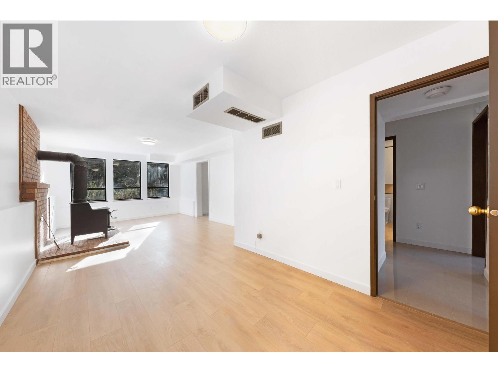 1273 LYNWOOD AVENUE, Port Coquitlam