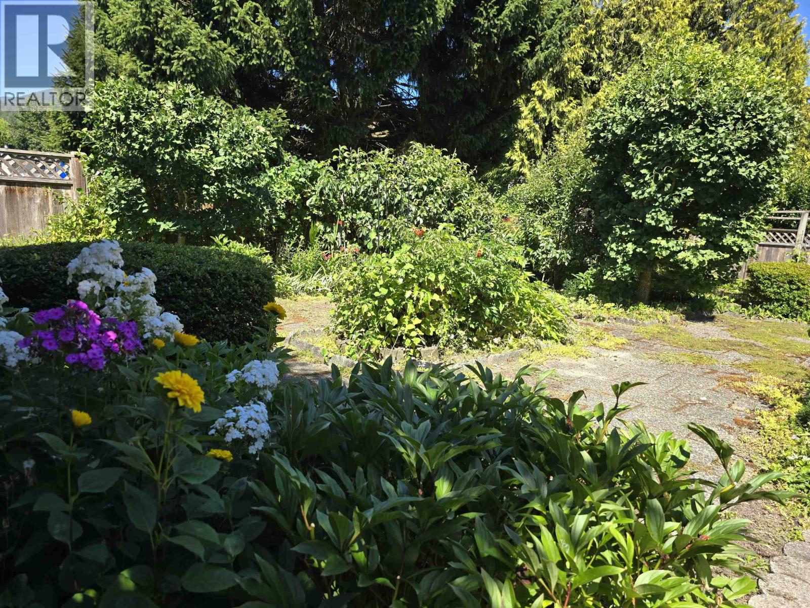 1273 LYNWOOD AVENUE, Port Coquitlam