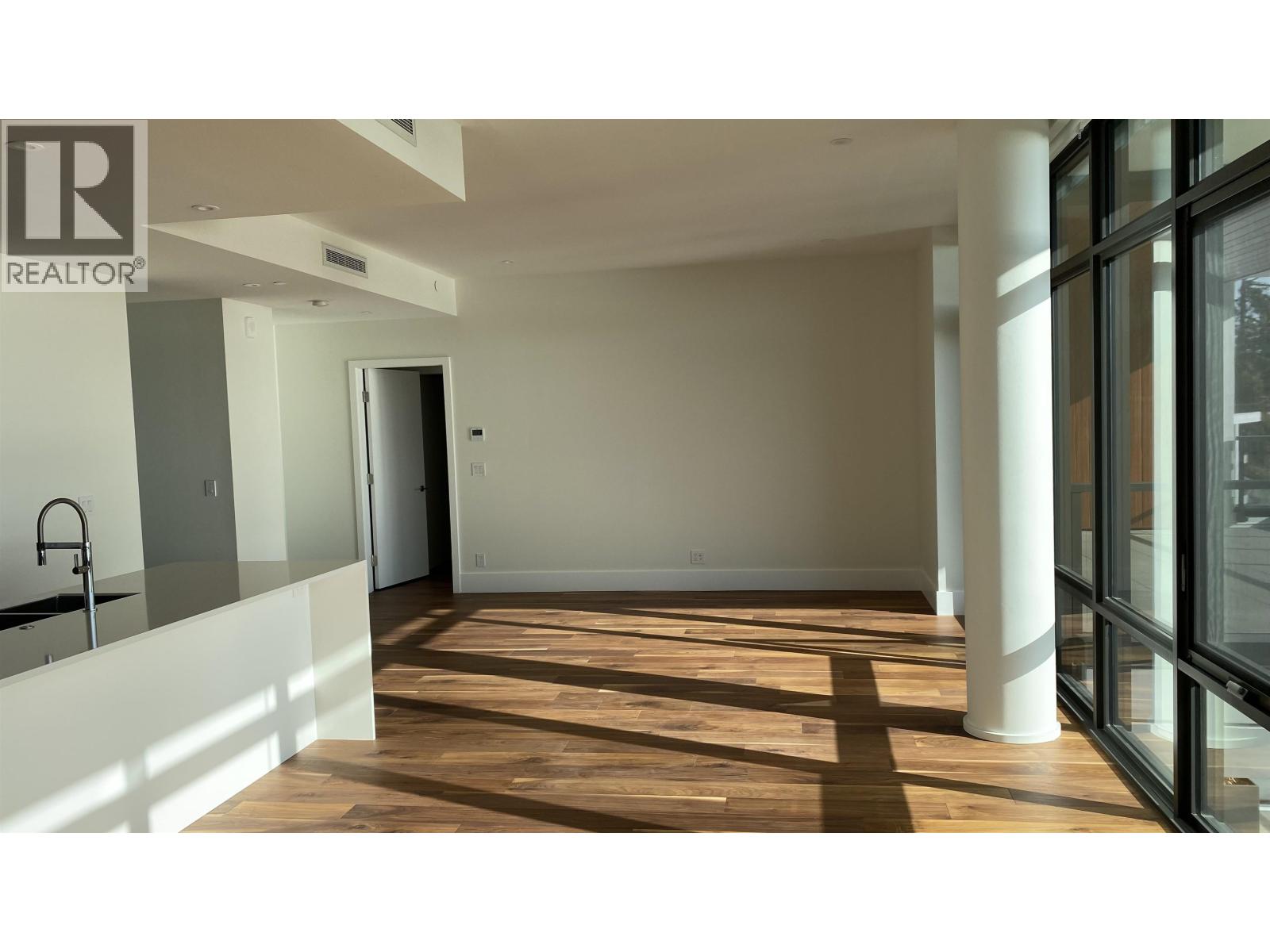 6XX 3101 BURFIELD PLACE, West Vancouver