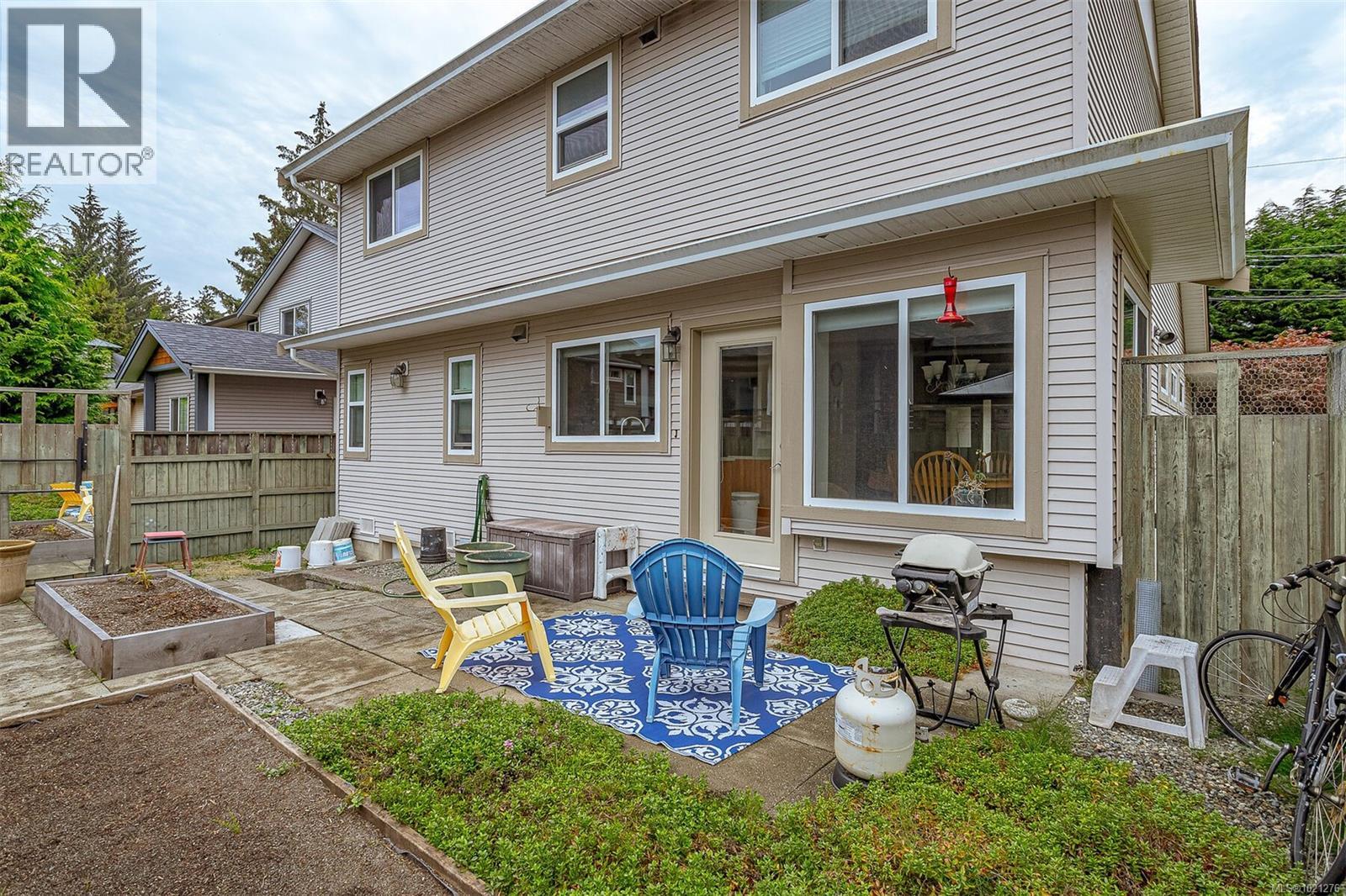  1914 Maple Avenue South, Sooke