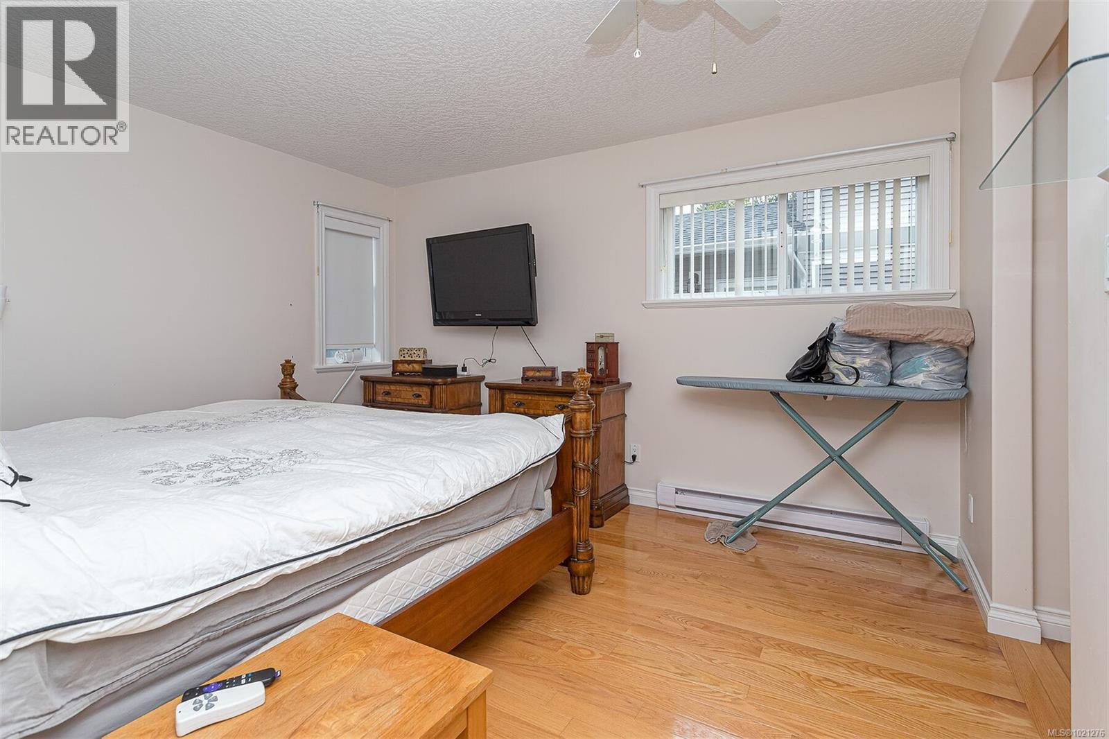  1914 Maple Avenue South, Sooke