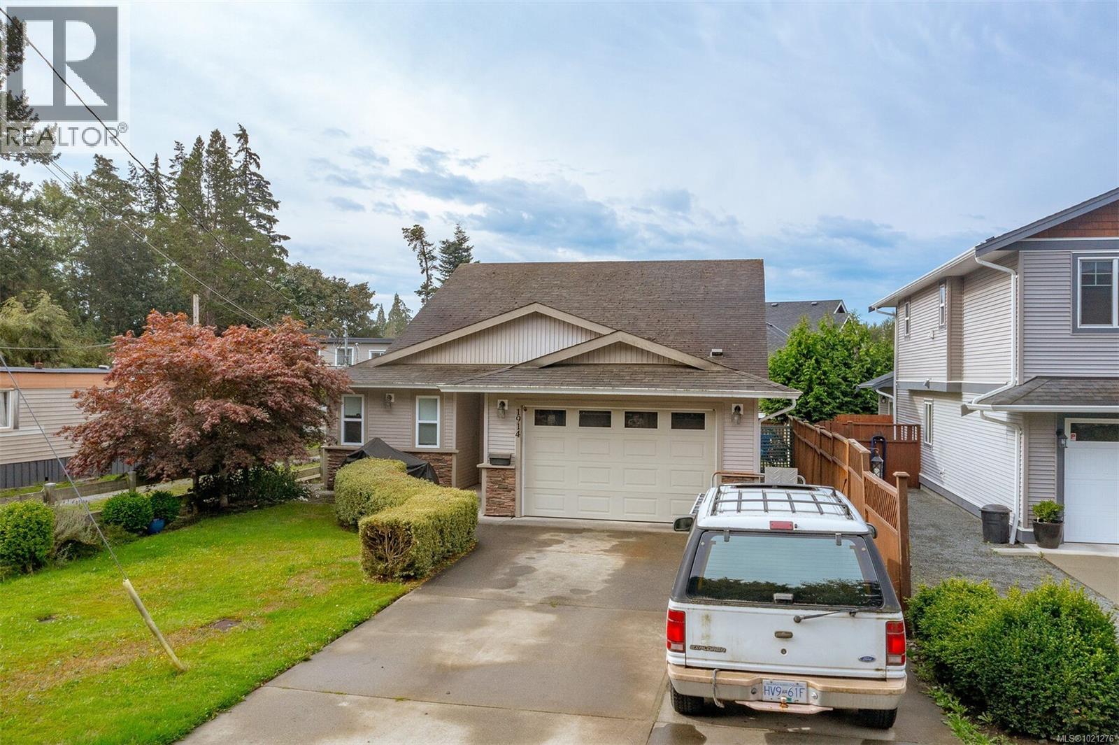  1914 Maple Avenue South, Sooke