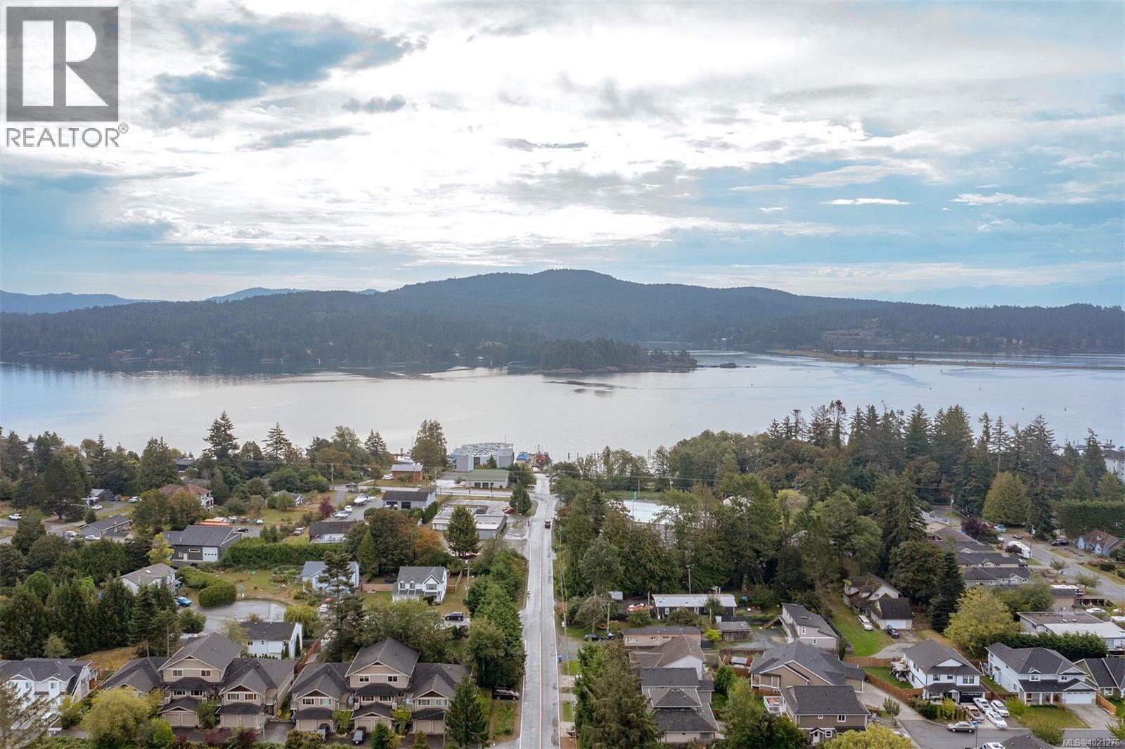  1914 Maple Avenue South, Sooke