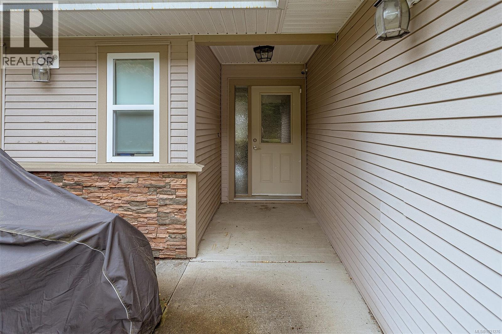  1914 Maple Avenue South, Sooke