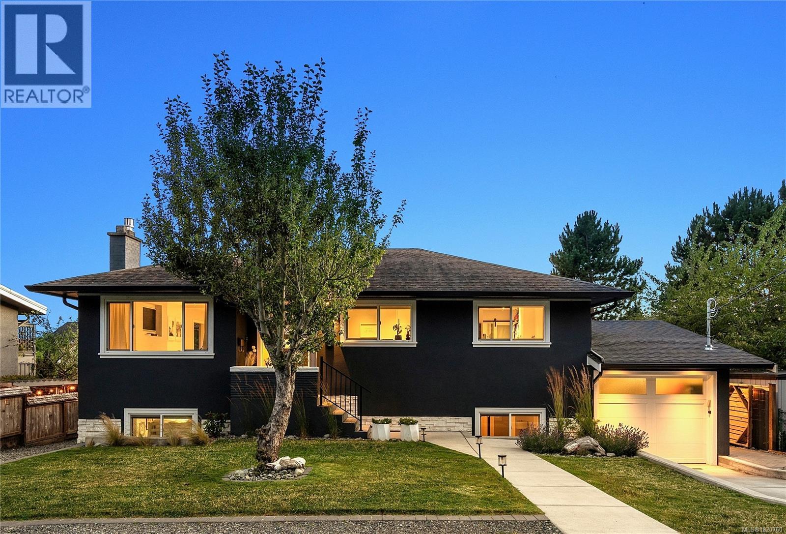  2095 Lorne Terrace, Oak Bay