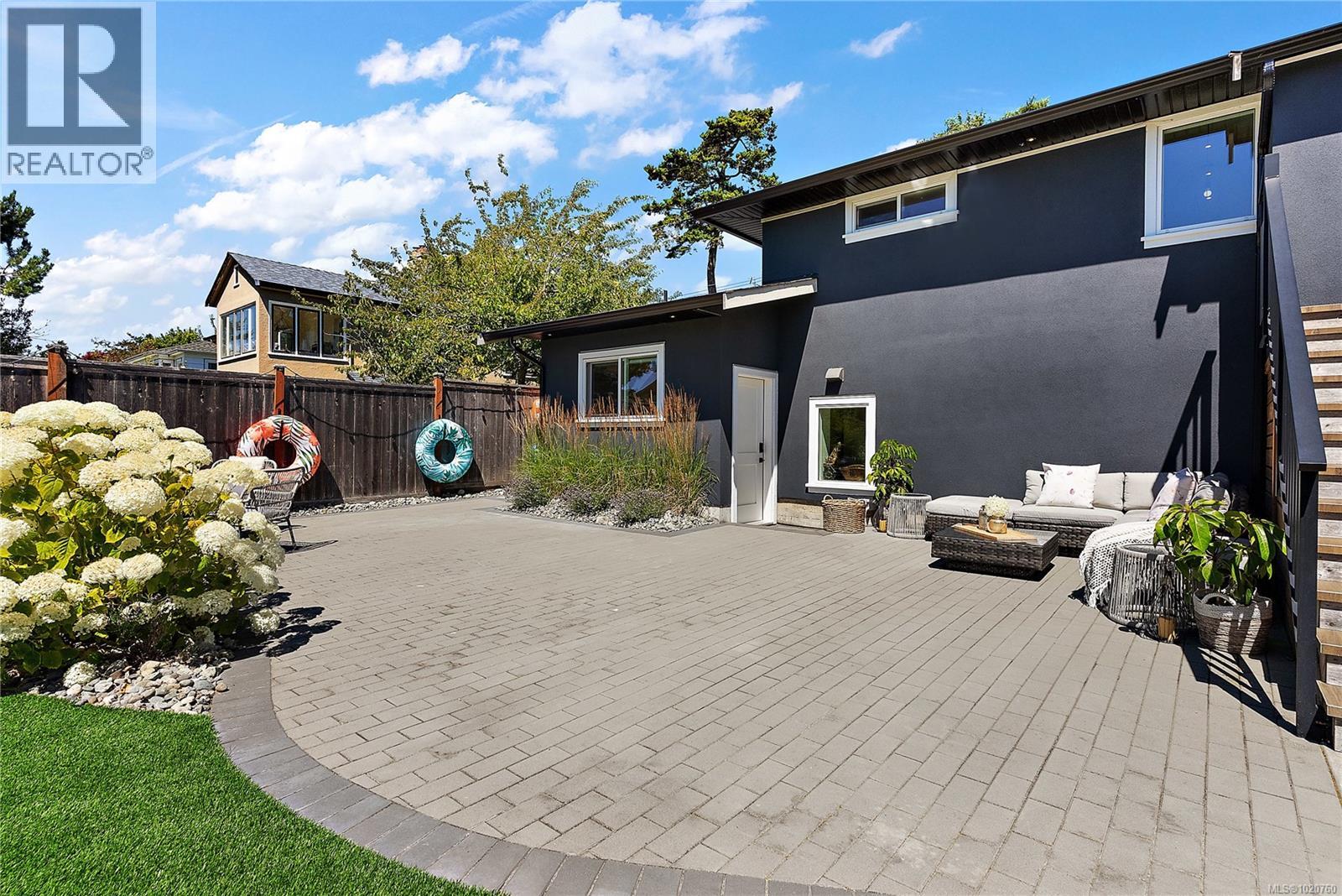  2095 Lorne Terrace, Oak Bay