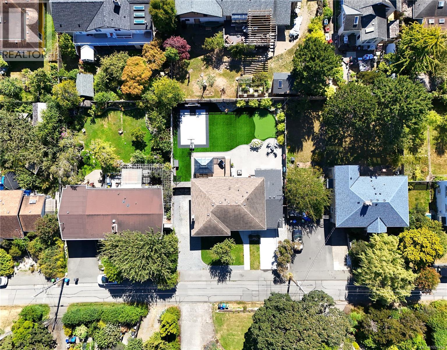  2095 Lorne Terrace, Oak Bay