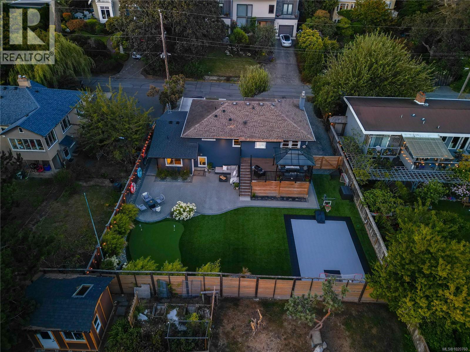  2095 Lorne Terrace, Oak Bay