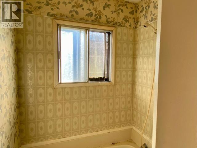 19-8425 HIGHWAY 101, Powell River