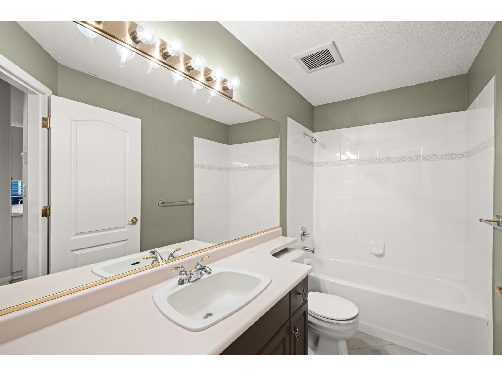 41 21579 88B AVENUE, Langley