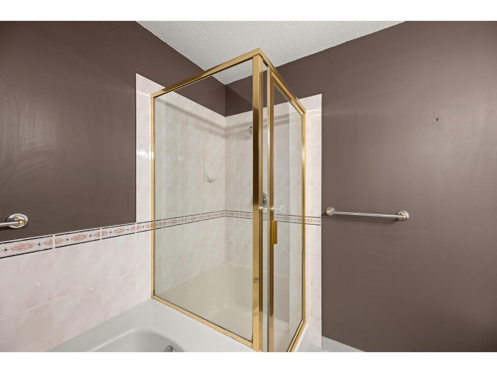 41 21579 88B AVENUE, Langley