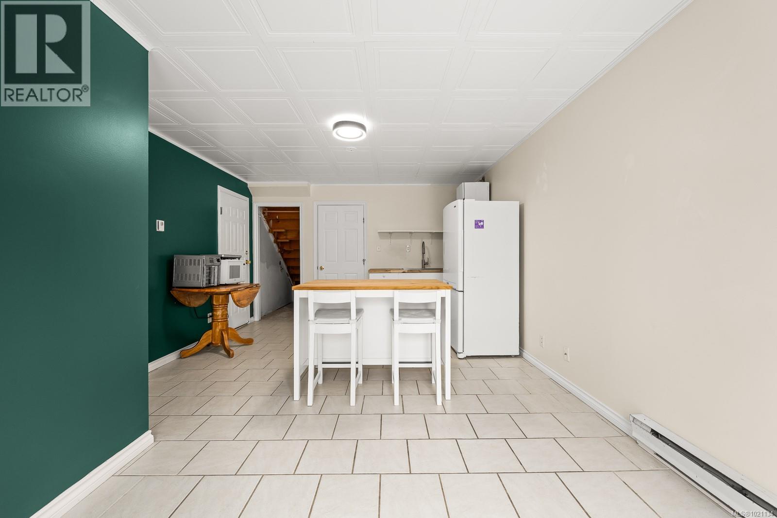 B 2775 Myra Pl, Courtenay