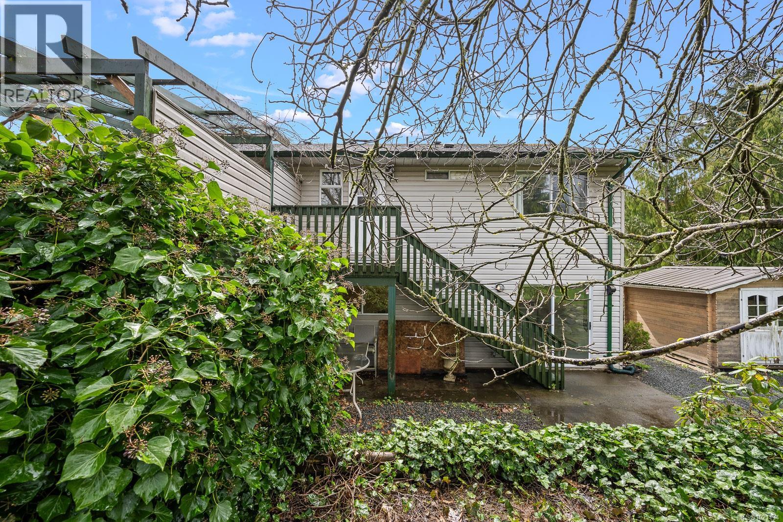 B 2775 Myra Pl, Courtenay