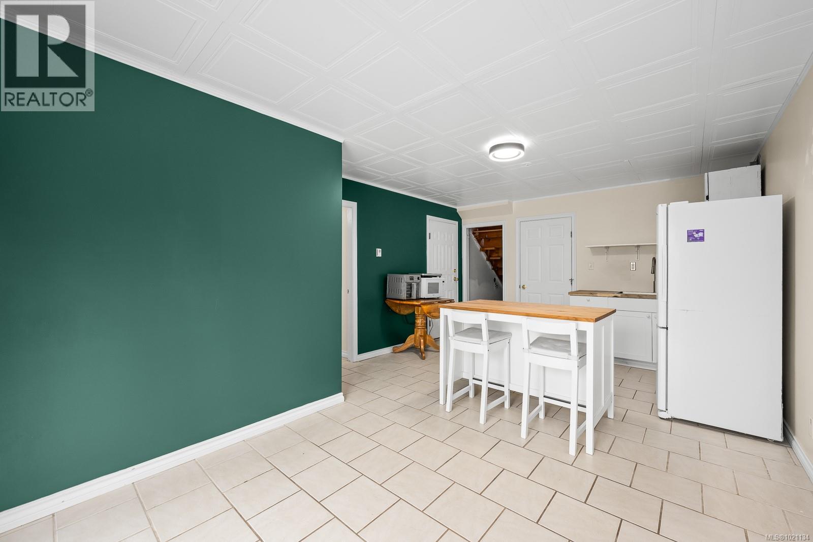 B 2775 Myra Pl, Courtenay