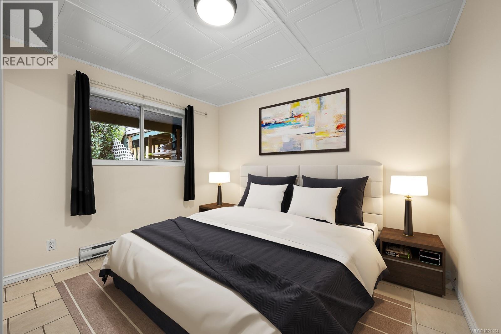 B 2775 Myra Pl, Courtenay