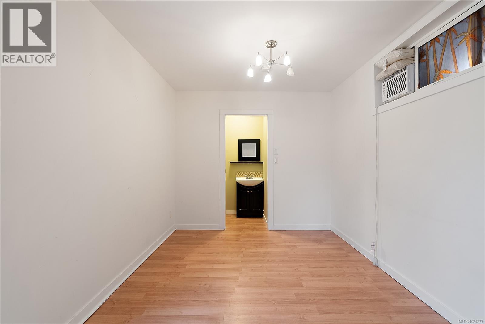  2417 Selwyn Road, Langford