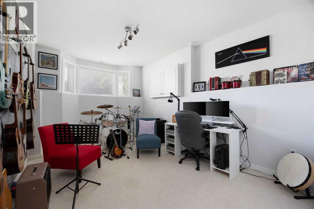 275 Woodward Lane, Fort McMurray