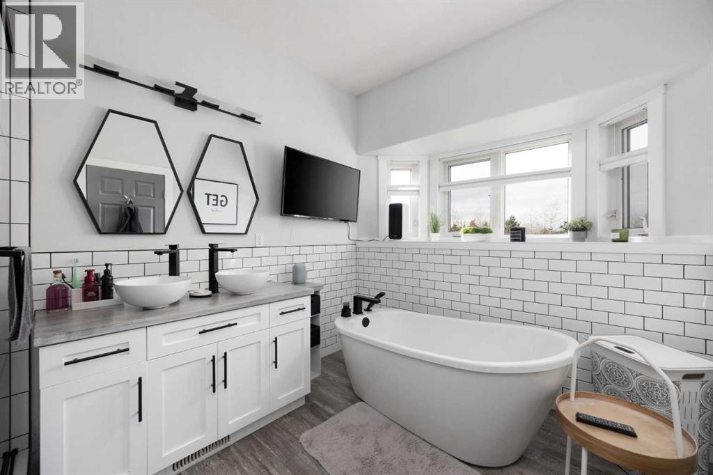 275 Woodward Lane, Fort McMurray