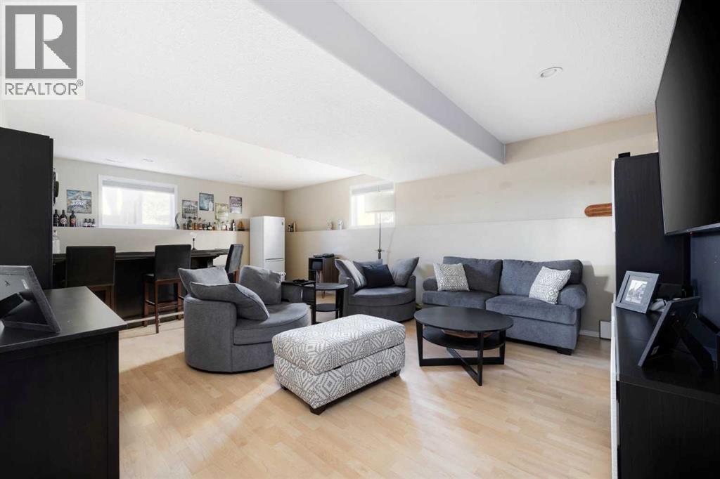 275 Woodward Lane, Fort McMurray