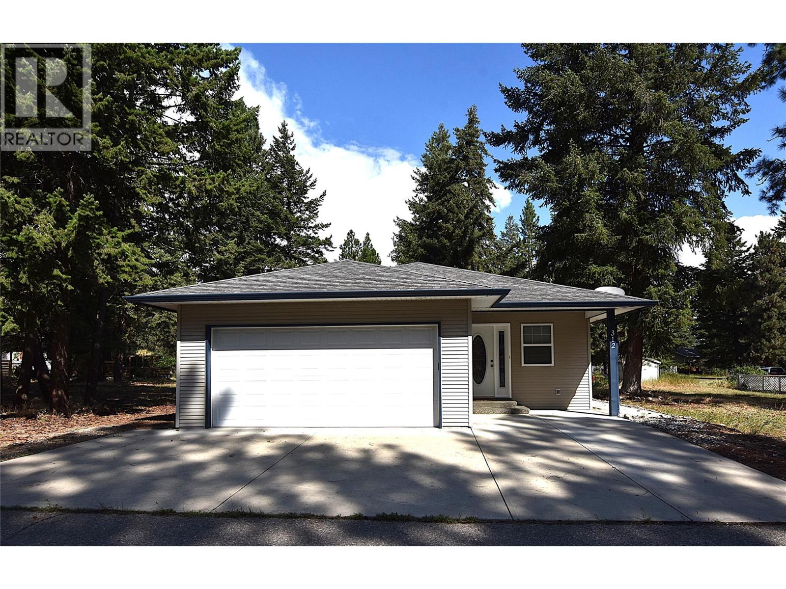  312 Grouse Avenue, Vernon