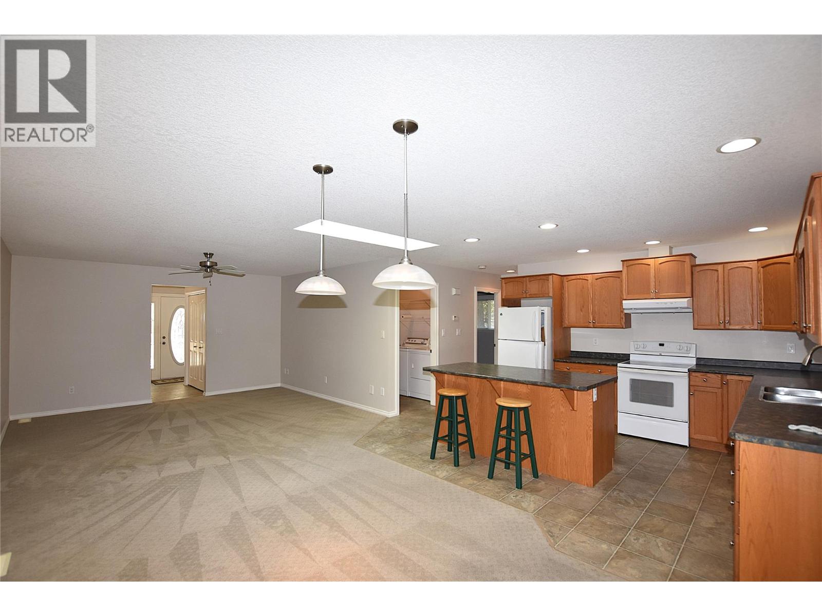  312 Grouse Avenue, Vernon