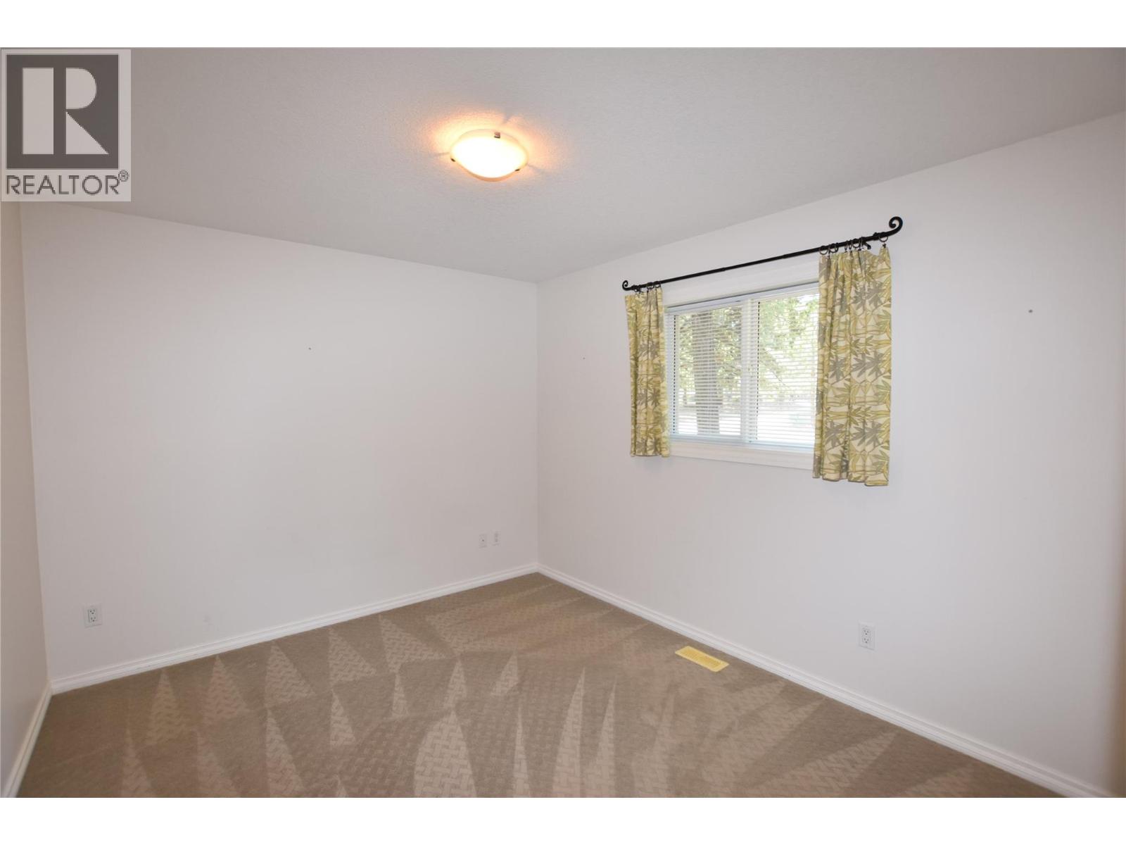  312 Grouse Avenue, Vernon