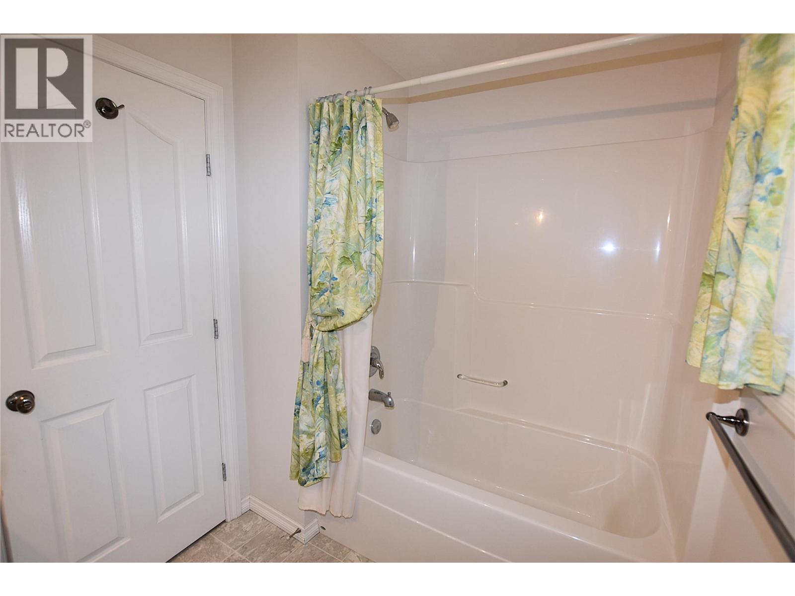  312 Grouse Avenue, Vernon