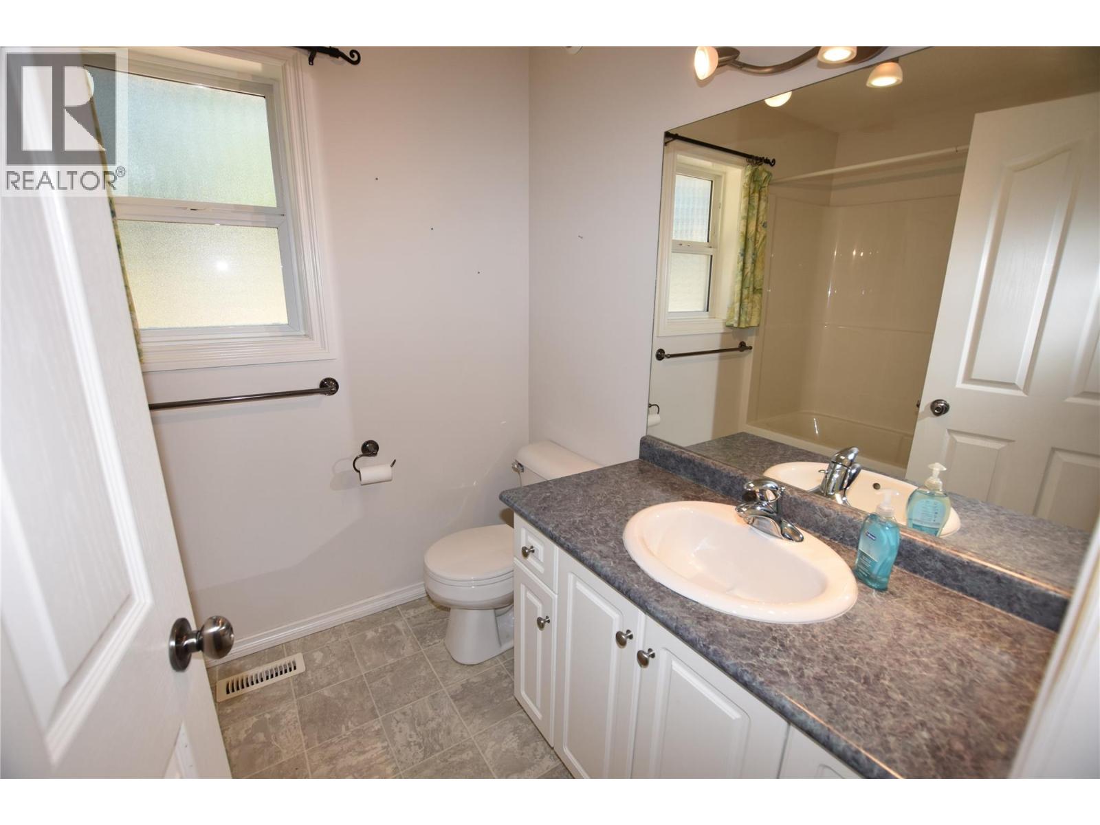  312 Grouse Avenue, Vernon