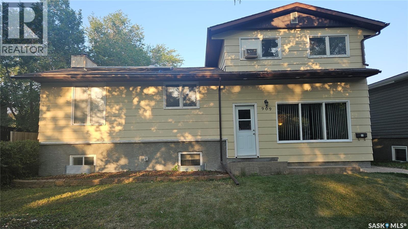 Single Family House for Sale in  FORGET STREET Regina 