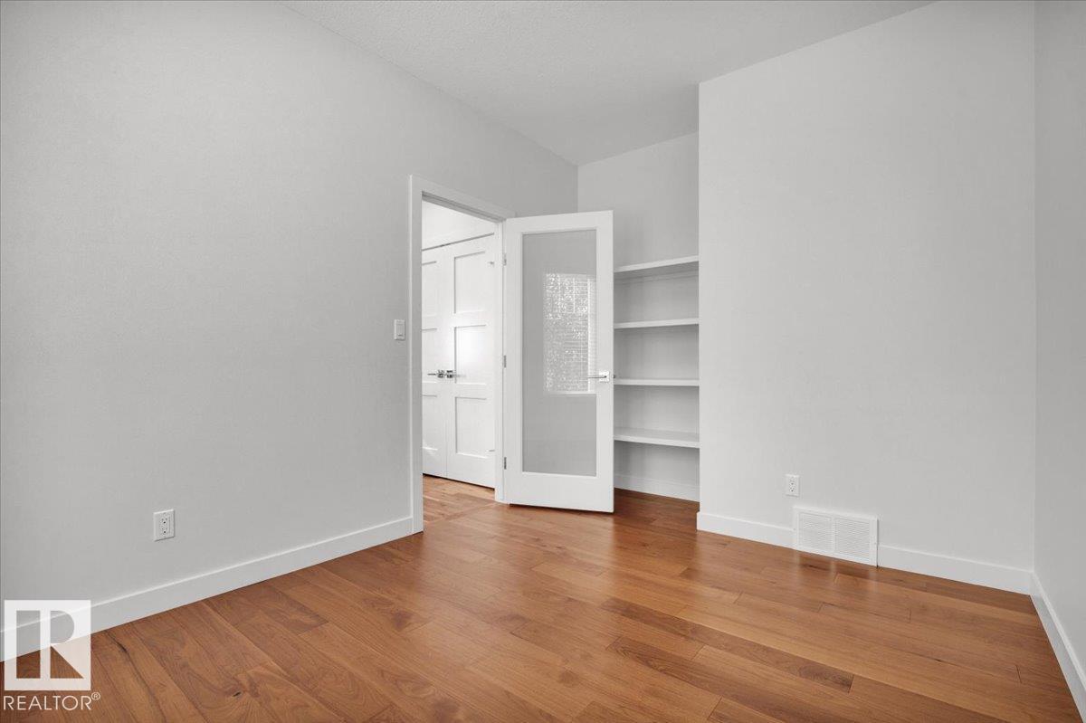 7142 MAY CR NW, Edmonton