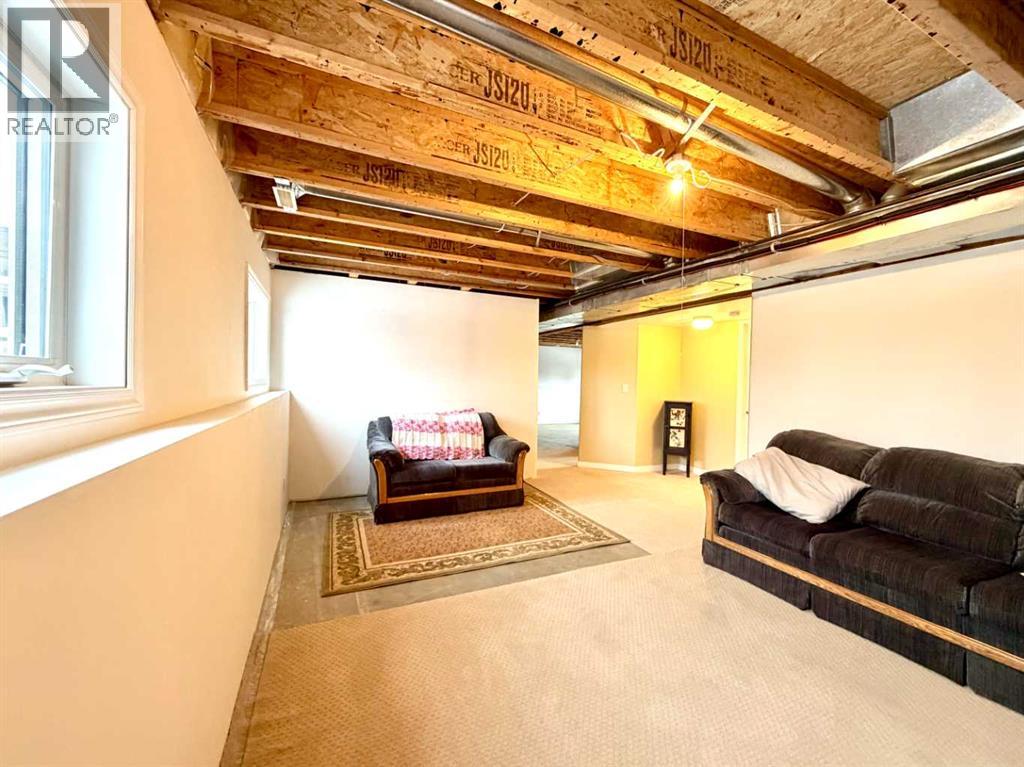 5204 42 Street, Innisfail