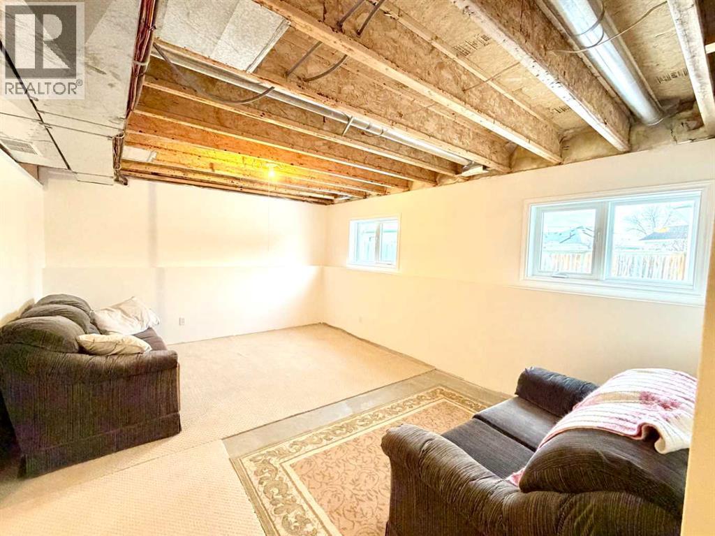 5204 42 Street, Innisfail