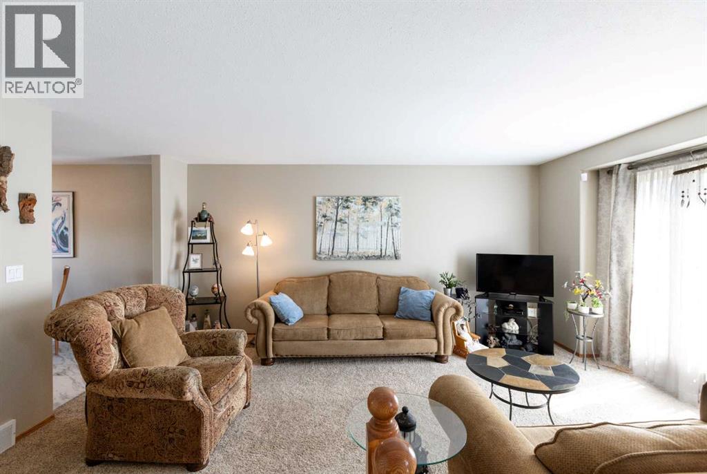 5204 42 Street, Innisfail