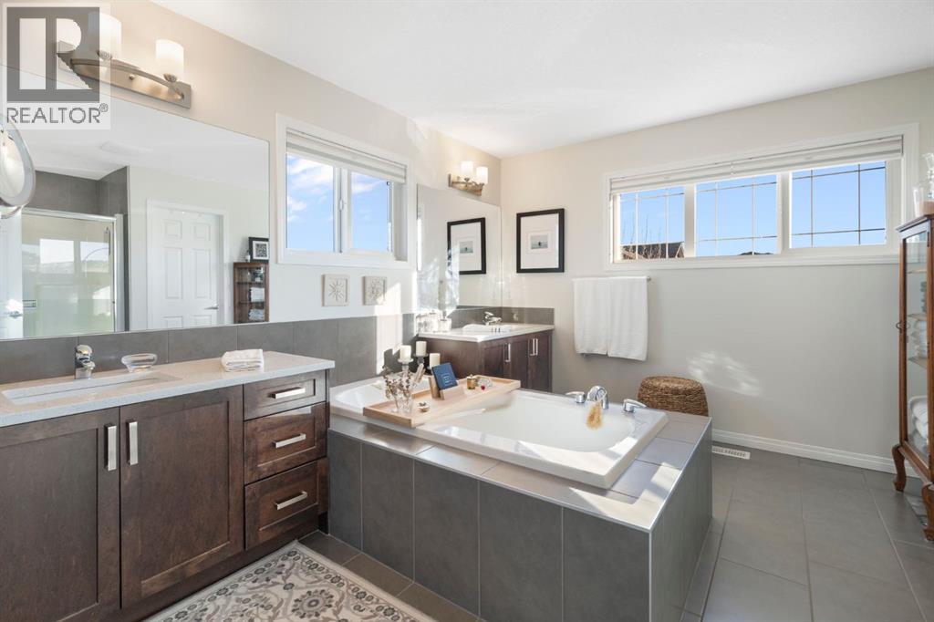 92 Thoroughbred Boulevard, Cochrane