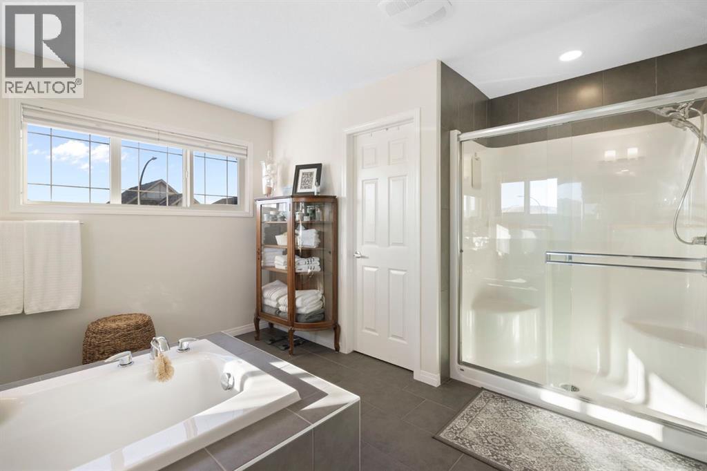 92 Thoroughbred Boulevard, Cochrane