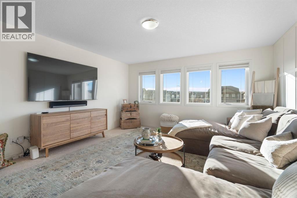 92 Thoroughbred Boulevard, Cochrane