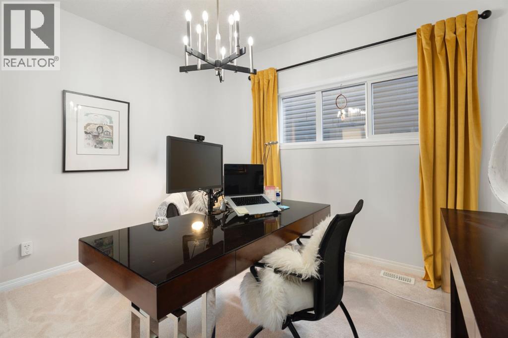 92 Thoroughbred Boulevard, Cochrane