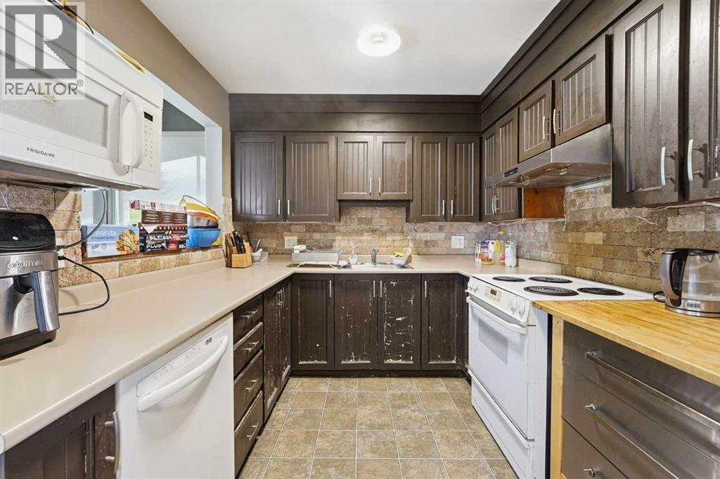 Single Family House Bungalow for Sale in  Cottonwood Crescent SE Southview Calgary 