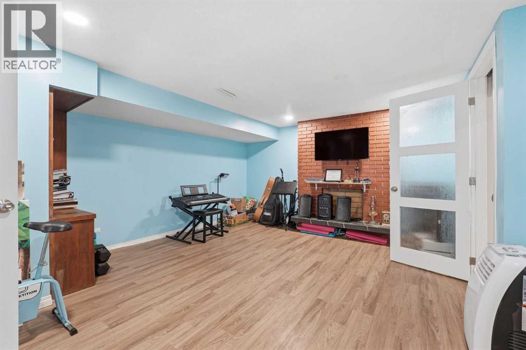 Single Family House Bungalow for Sale in  Cottonwood Crescent SE Southview Calgary 