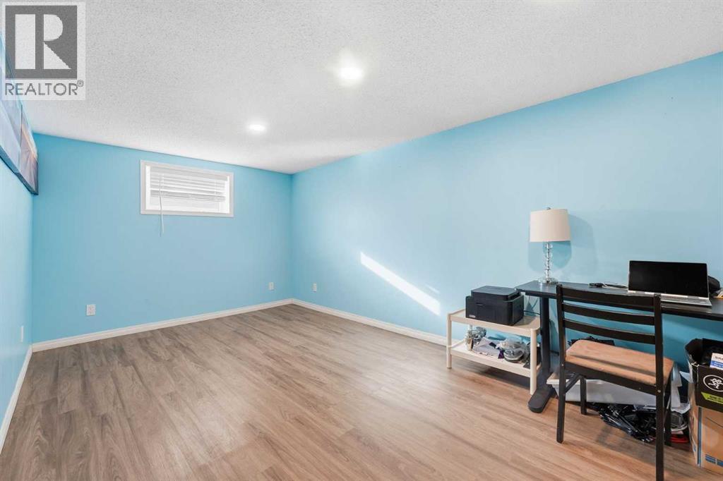 Single Family House Bungalow for Sale in  Cottonwood Crescent SE Southview Calgary 