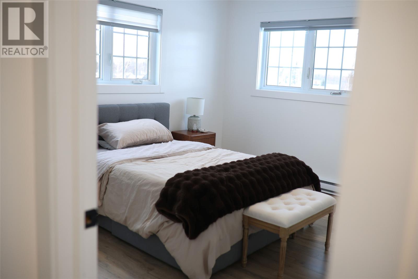 41 Lake Crescent - 29