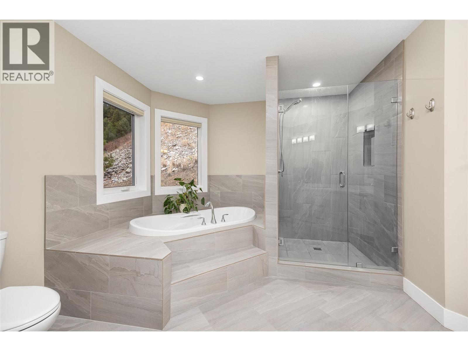  6018 Fulks Road, Peachland